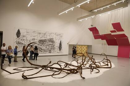 Obras de Matías Duville, Jorge Macchi y Mariela Scafati exhibidas en el Museo Mar