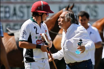 Obregón, con Ezequiel Ferrario. "Nunca habíamos competido en la Triple Corona de 26, y nos animamos", dijo el DT