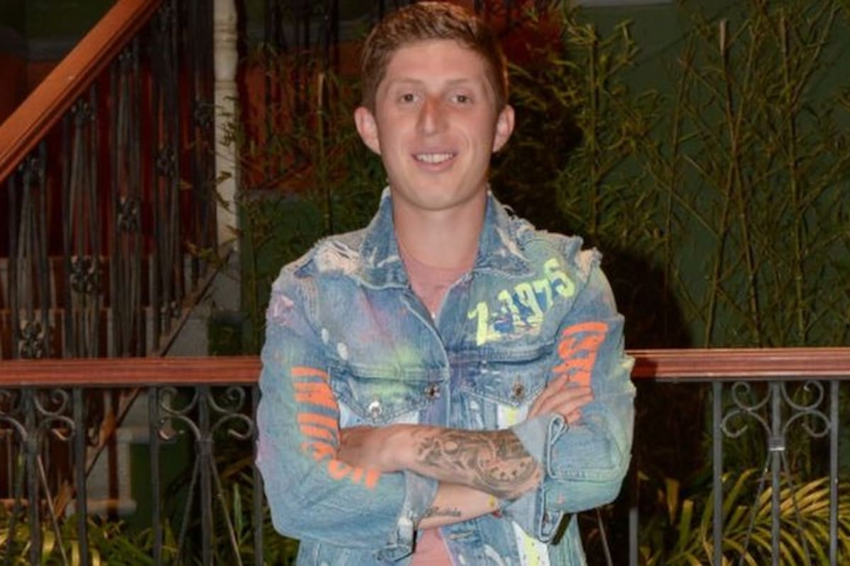 Ocaña era famoso por su interpretación del personaje de Benito Rivers en la serie Vecinos