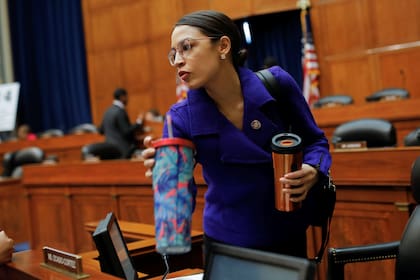 Ocasio-Cortez tiene 29 años y pasó de atender mesas en un local de tacos al Congreso de Estados Unidos; la siguen millenialls como centennials