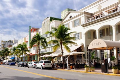 Ocean Drive es una de las principales avenidas de Miami Beach
