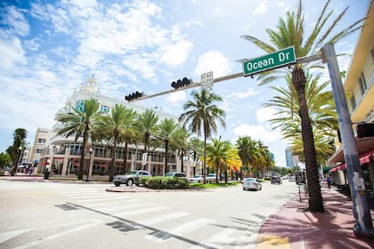 Ocean Drive, una de las avenidas más emblemáticas de Miami Beach