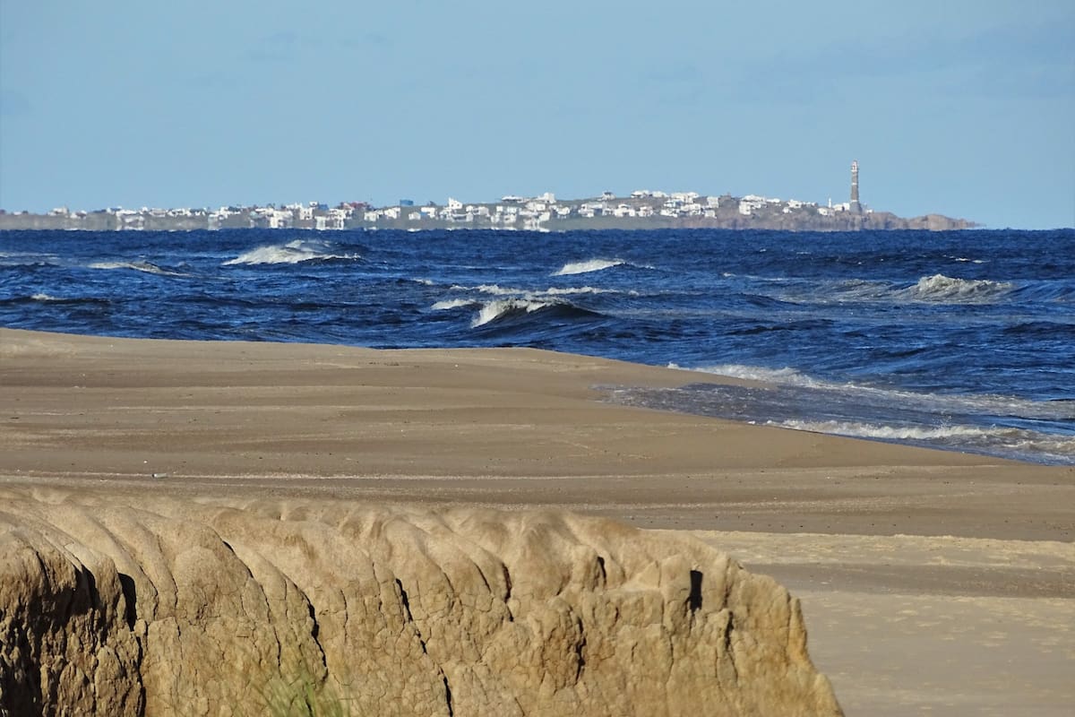 Oceanía del Polonio, la playa uruguaya en la que dos familias denunciaron haber sido robadas