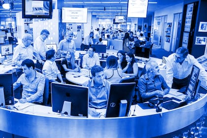 Ocho (8) indicadores de confianza ayudan al público a discernir el periodismo veraz, a la vez que promueven la transparencia y la integridad