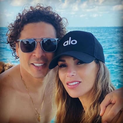 Ochoa y Karla Mora formaron una gran familia