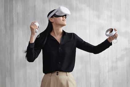 Oculus Quest 2 son los nuevos anteojos de realidad virtual de Facebook; es el tercer modelo de la compañía que no requiere una conexión a una PC para funcionar