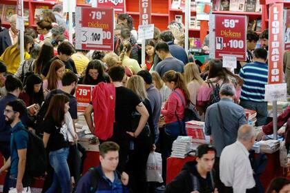 Ofertas y más ofertas mandan en la posta de ayer, último día de Feria con entrada libre