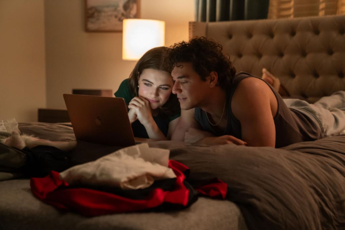 Off Campus, la serie de Prime Video basada en una saga literaria que revoluciona las redes