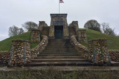 Oficialmente cerrada al público, Amrita Island es difícil de encontrar y solo se puede ver desde el agua (Cape Cod)