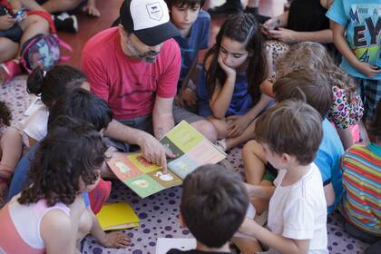 Ofrece desde hoy la mayor variedad de editoriales para chicos, y también cómics y muestras de ilustradores