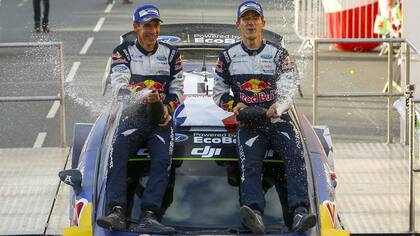 Ogier festeja su quinto título mundial