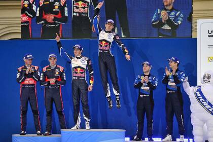 Ogier vuelve a festejar en lo más alto del podio