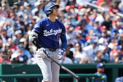 Ohtani y Tucker conectan dos de los cinco jonrones de Dodgers en paliza 13-6 a Nacionales