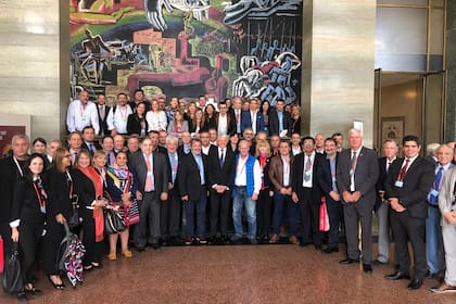 Funcionarios, empresarios y sindicalistas asisten a la 108° cumbre de la OIT