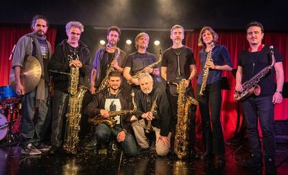 OIS? Orquesta Informal de Saxofones se presentará el domingo 27 de septiembre en el Anfiteatro del Parque Centenario