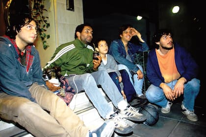 Okupas, la producción de guerrilla de Bruno Stagnaro protagonizada por Rodrigo de la Serna, Diego Alonso, Ariel Staltari y Franco Tirri