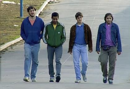 Okupas, la serie creada por Bruno Stagnaro y protagonizada por Rodrigo de la Serna, Diego Alonso, Ariel Staltari y Franco Tirri se estrenará en Netflix el 20 de julio