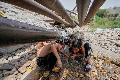 Olas de calor en el norte de India trastocan la vida diaria y generan riesgos para la salud