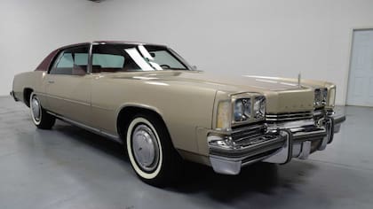Oldsmobile Toronado de 1973, primer modelo en la historia en incorporar el airbag