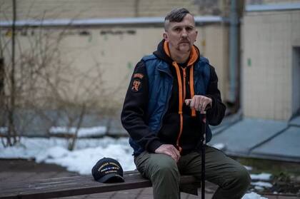 Olexa Sokil es un veterano de los primeros años de la guerra en el este de Ucrania. Ahora se está entrenando para convertirse en sacerdote (Foto: BBC)