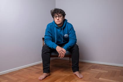 Oliver Nash, escritor, periodista y activista trans. Foto: Gentileza Random House