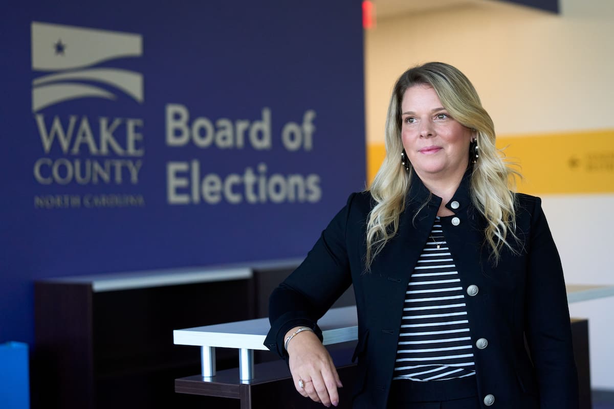 Olivia McCall, directora de la Junta Electoral del condado de Wake, posa para un retrato el jueves 3