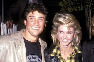 Olivia Newton-John: del “casi” romance con John Travolta y su primer matrimonio al amor que terminó en tragedia