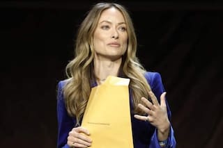 Olivia Wilde recibió un sobre misterioso en un evento: luego estalló el escándalo
