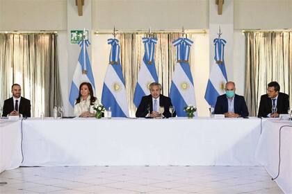 El ministro de Economía, Martín Guzmán, presentó ayer los principales lineamientos de la oferta