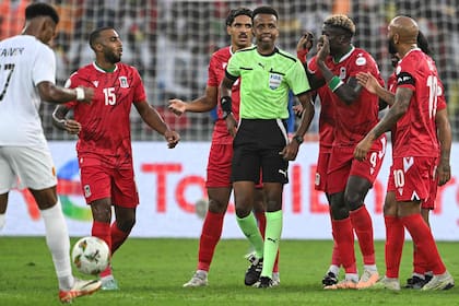 Omar Artan se ganó el respeto en África, pero no podrá estar en la Copa del Mundo por la decisión de Estados Unidos