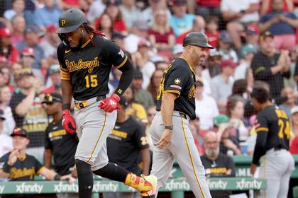 Oneil Cruz conecta jonrón mientras Piratas vencen 10-3 a Medias Rojas