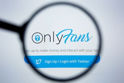 OnlyFans prohibió el contenido pornográfico, pero luego se retractó y mantuvo su funcionamiento actual