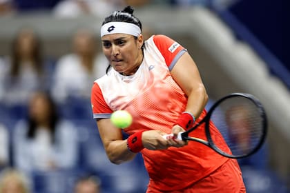 Ons Jabeur necesitó dos horas menos en cancha que Iga Swiatek para llegar a la final del US Open
