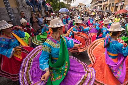 ONU Turismo y CAF lanzan el Reto de Turismo Indígena para América Latina y el Caribe
