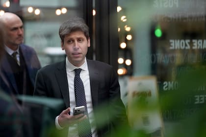 OpenAI, de Sam Altman, se destaca en entre las empresas de desarrollo de inteligencia artificial con 74 visas aprobadas
