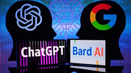 OpenAI señala que ha trabajado en "una variedad de métodos" para impedir que las "alucinaciones" lleguen a ser arrojadas en las respuestas a los usuarios.