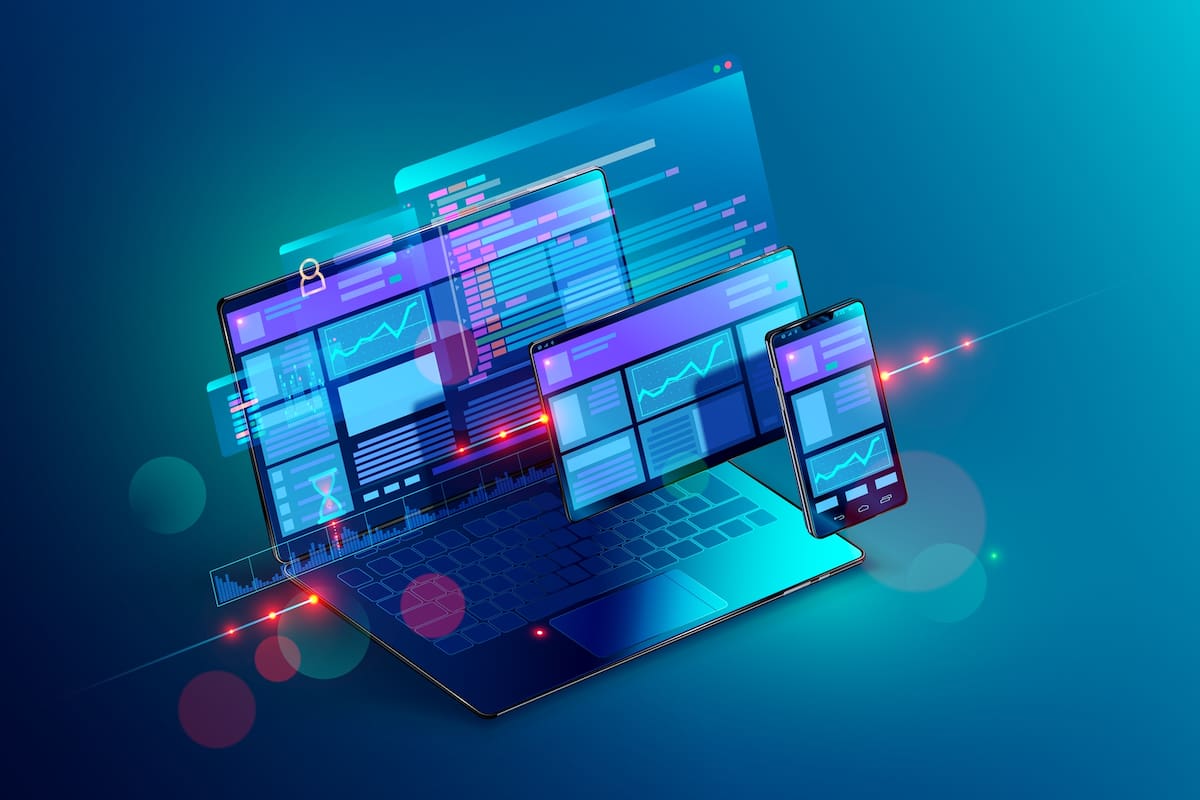 Openqube es un sitio en el que se puede encontrar información sobre muchas empresas y la calidad del trabajo que ofrecen; hizo una encuesta de salarios entre profesionales nacionales del sector tecnológico