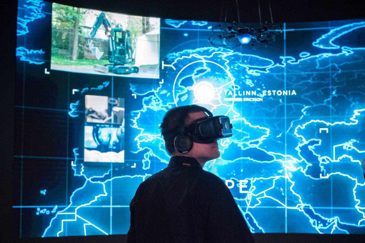 Operaciones remotas, diagnósticos clínicos a distancia, asistentes digitales y la posibilidad de que hasta en la Luna haya servicio 4G forman parte del abanico de novedades que las empresas más importantes presentan en el Mobile World Congress, en Barcelona