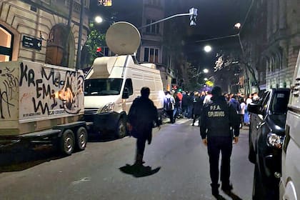 Operativo en la zona de la casa de Cristina Kirchner