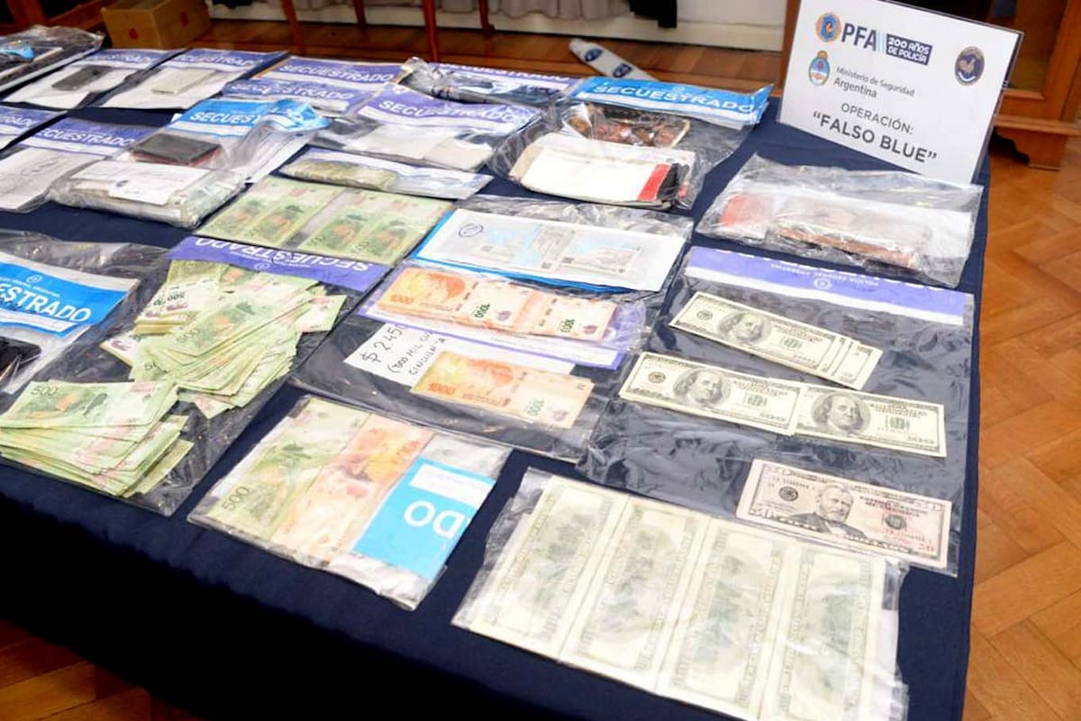Operativo Falso Blue, la banda que falsificaba dólares, pesos y euros