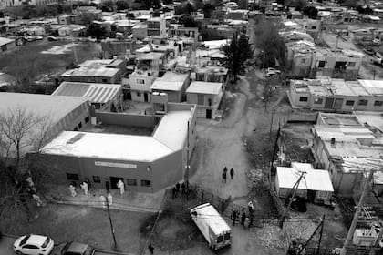 En el barrio no hay cloacas, apenas tienen agua corriente y no está dividido en manzanas