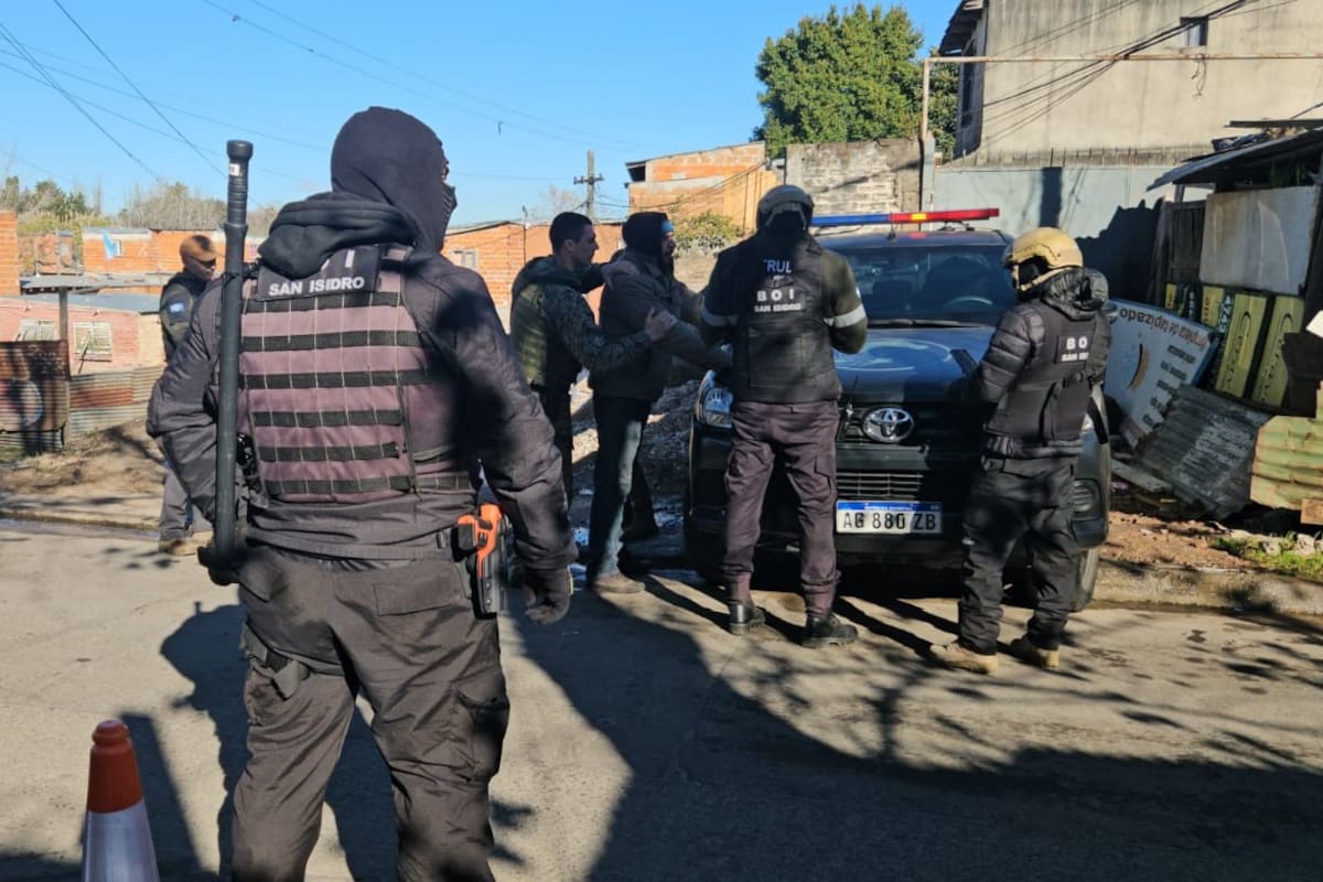 Operativos de saturación en La Cava