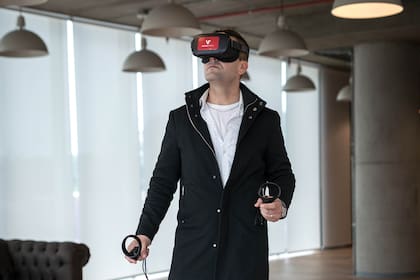 Ophta VR es un software que mediante el uso de cascos de realidad virtual permite hacer varios test oftalmológicos.