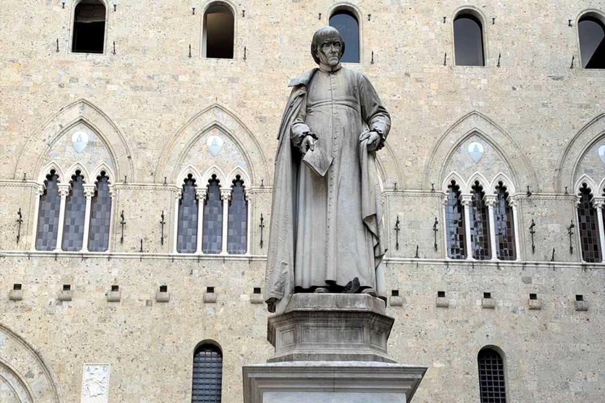 Opinión-
Monumento al sacerdote Sallustio Bandini