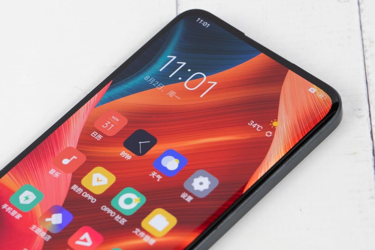 Oppo mostró un prototipo de un smartphone cuya cámara frontal es invisible: se ubica detrás de la pantalla