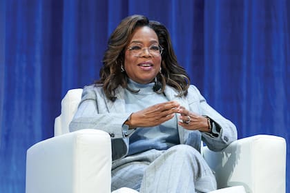 Oprah Winfrey construyó un imperio mediático que la posicionó como una de las mujeres más influyentes del mundo