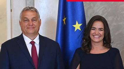 Orbán junto a Novák