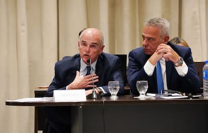 Ordoqui, durante su alegato de defensa, acompañado por su abogado defensor, Alejandro Montone
