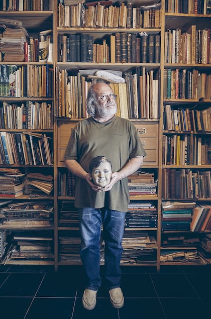 Orenstein editará este año su novela Agujero negro, que escribió en 2017