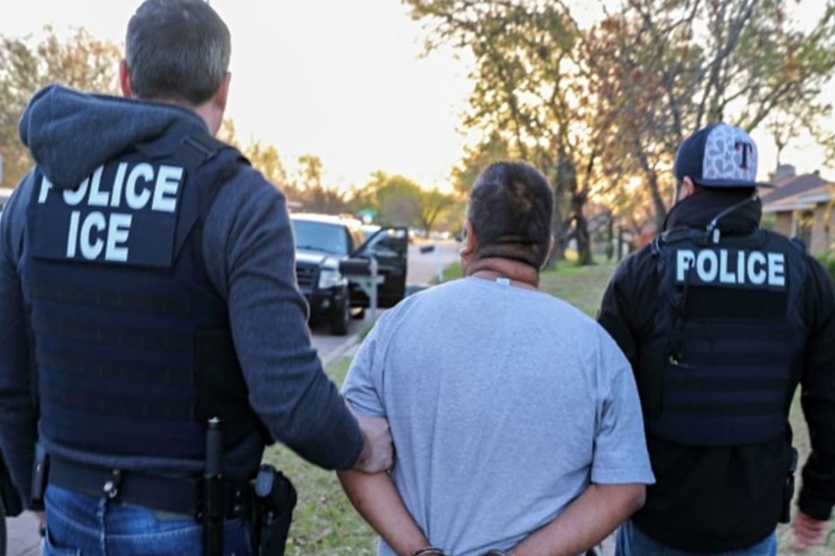 Organizaciones afirman que el ICE utiliza estrategias diseñadas para persuadir o confundir a los residentes con el fin de arrestarlos (Archivo)